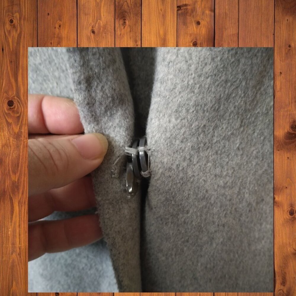 Topshop Women's Size 8 Gray 3 Button Front Wool Blend Neutral Coat READ - Picture 4 of 6